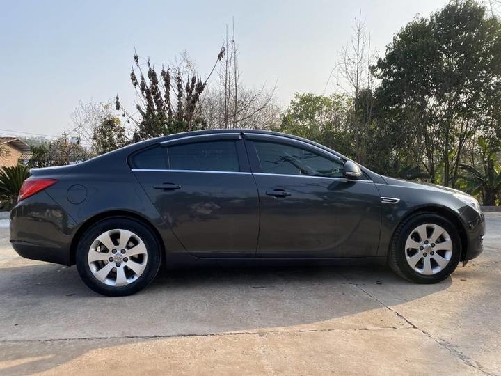 一口价12000出一辆家庭自用轿车别克车龄14年联系电话13890084095